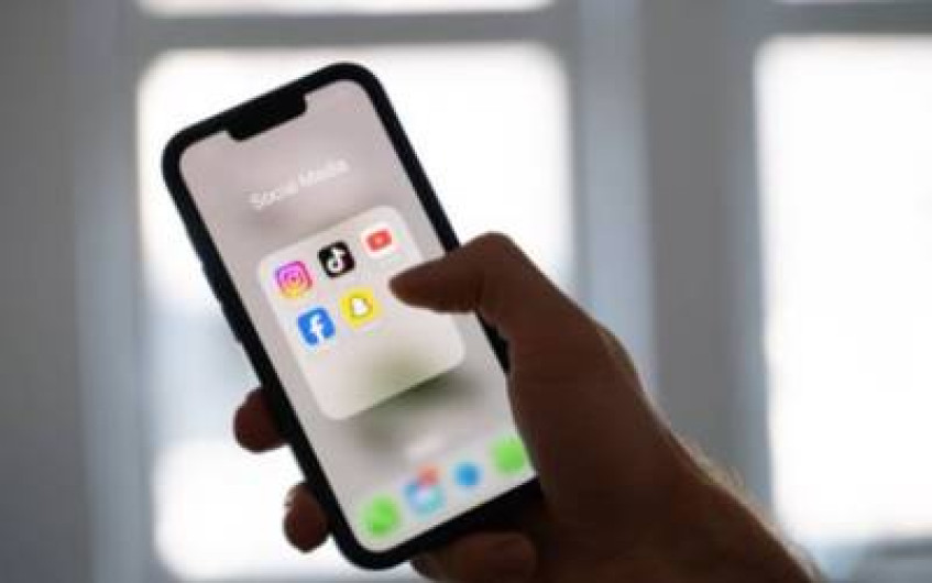 Australia propone restringir el acceso a redes sociales a menores de 16 años