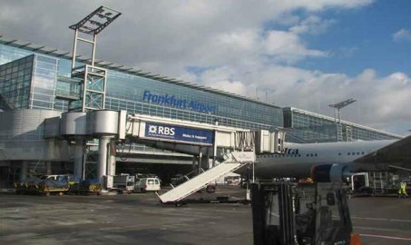 Deja 15 lesionados choque en aeropuerto de Francfort