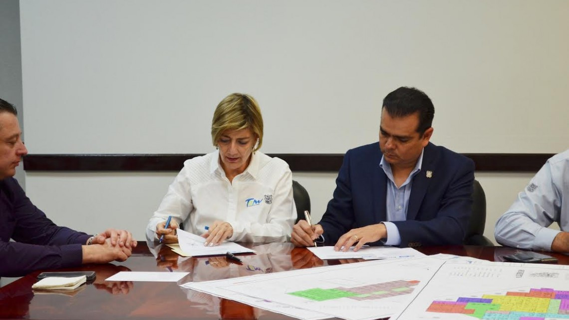 Firman carta de Intención para construcción de nuevo hospital