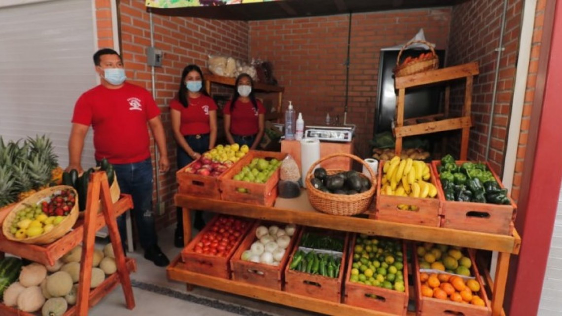 Inauguran y entregan a nuevos microempresarios el mercado público “Catarino Erasmo Garza”