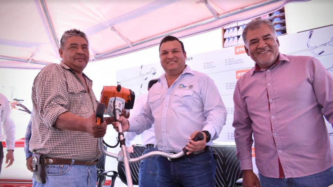 Gobierno del Estado entrega maquinaria y equipo a citricultores a través de PRODETER