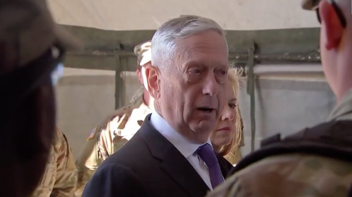 James Mattis visita a las tropas desplegadas en Texas