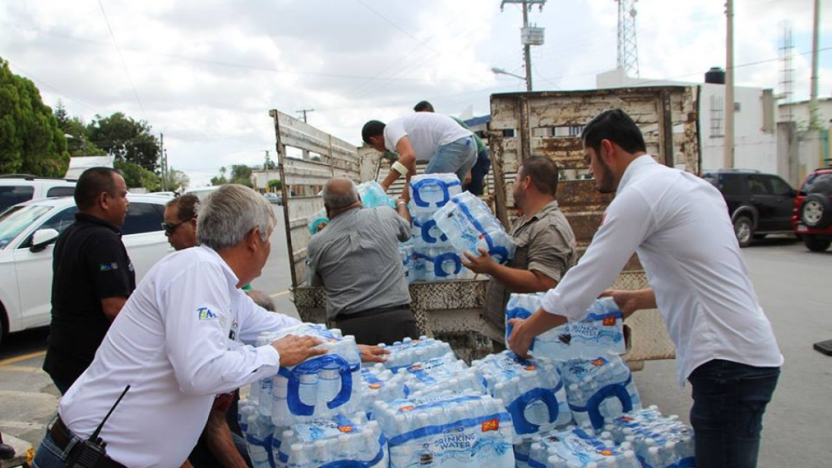 DIF recibe apoyo a damnificados