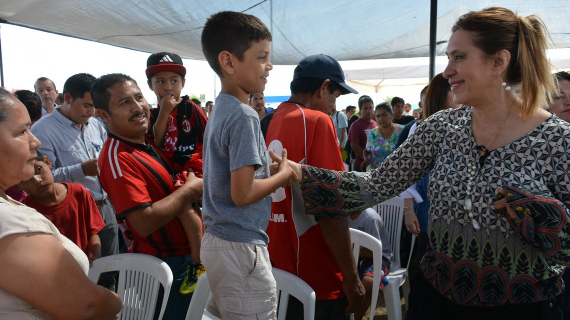 Recibe Maki Ortiz a más de mil ciudadanos en Audiencia Pública del Gobierno Municipal