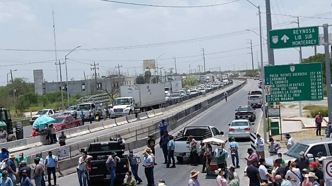 Productores retiran bloqueo de Puente Internacional Reynosa-Pharr