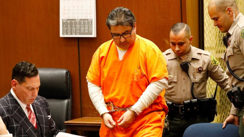 Presentan más cargos por pornografía infantil a Naasón Joaquín García