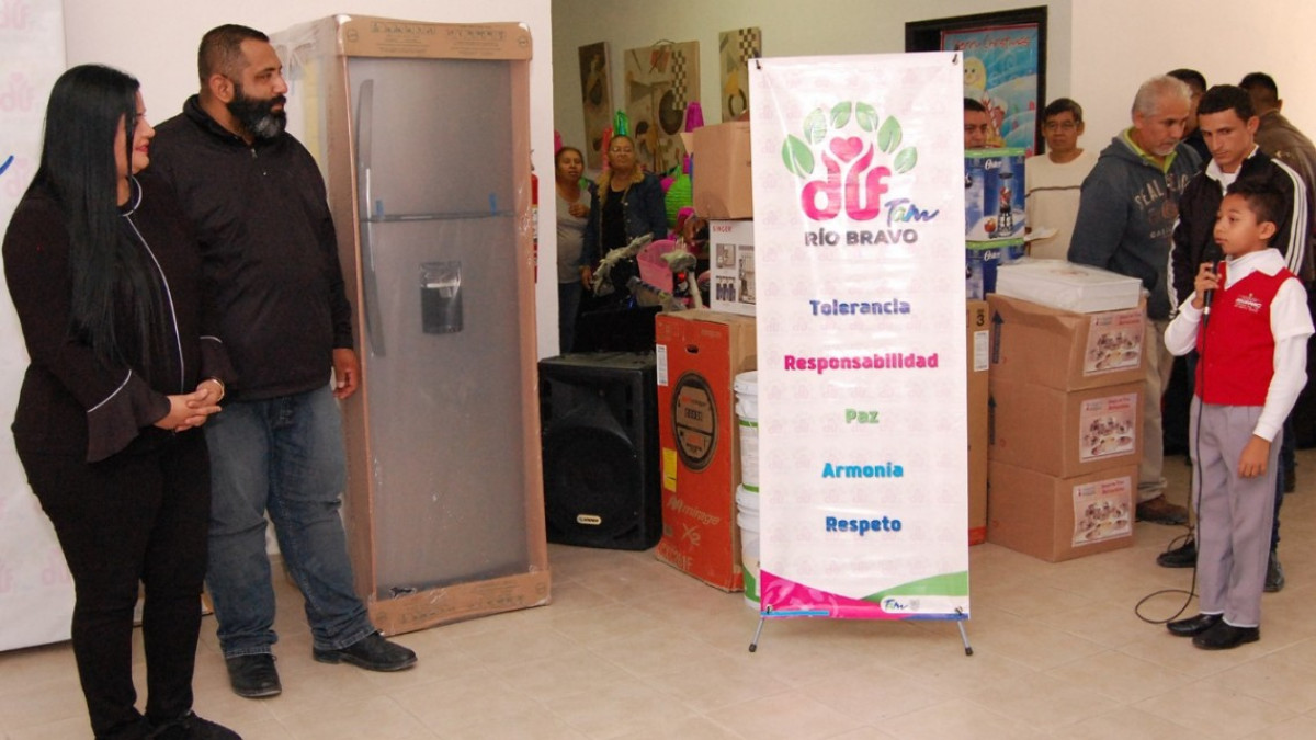 DIF Río Bravo entrega bicicletas del Programa Ayúdame a Llegar