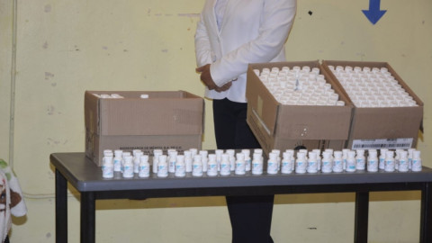 Presidenta del DIF entrega donación a comunidad escolar