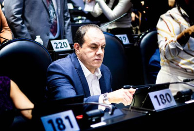 Cámara de Diputados desecha solicitud de desafuero contra Cuauhtémoc Blanco