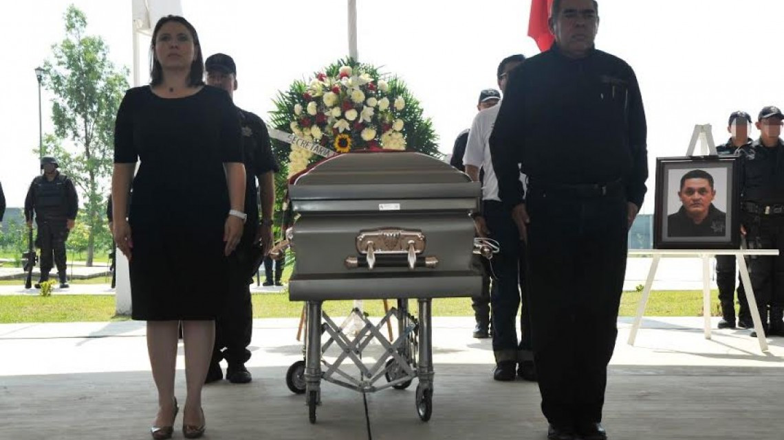 Homenajean a Policía Estatal de Reynosa caído