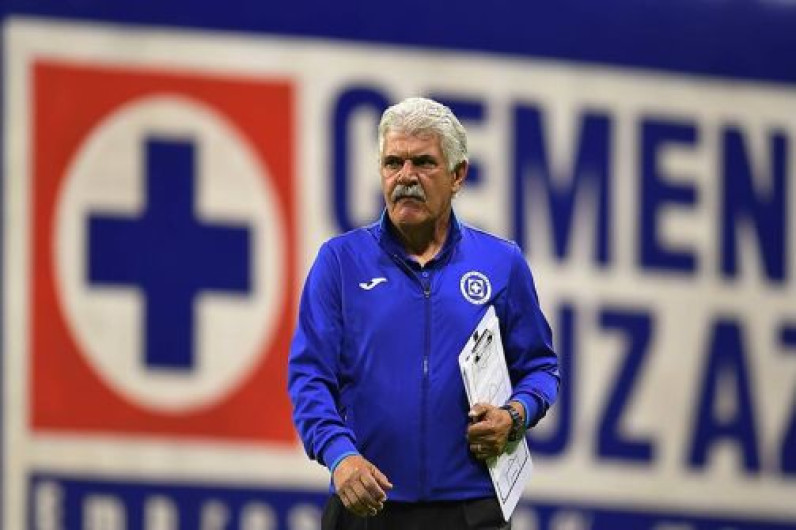 Ricardo 'Tuca' Ferretti deja de ser DT del Cruz Azul
