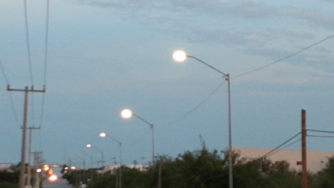 Ilumina Gobierno Municipal la avenida El Pasito