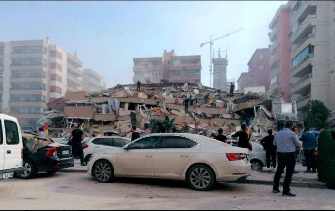 Sismo de magnitud 7 sacude el oeste de Turquía 