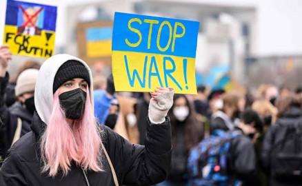 China pide diálogo entre Rusia y Ucrania para evitar Tercera Guerra Mundial