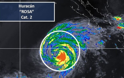 Huracán “Rosa” se degrada a categoría 2