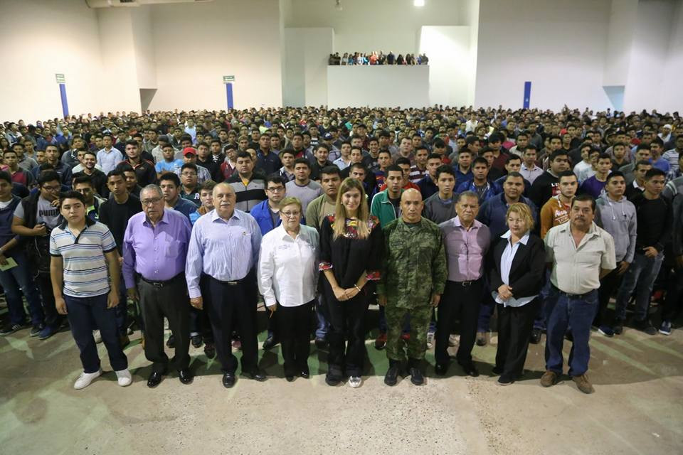 Alcaldesa asiste al Sorteo del Servicio Militar Nacional