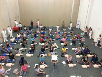 Imparten curso “Manos en el Corazón”