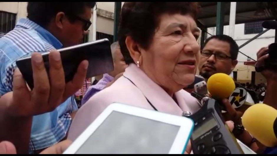 Urge construir estacionamiento en nuevos mercados 