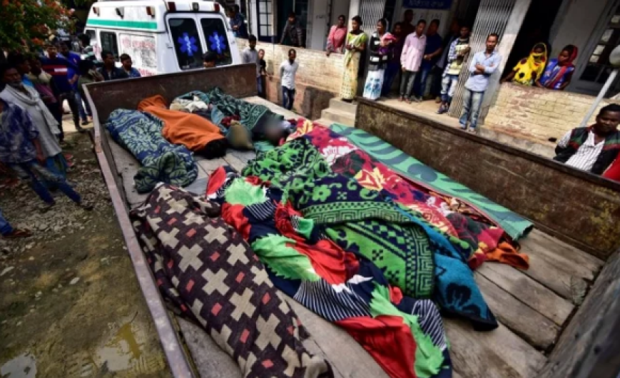 Aumenta a 150 muertos por consumo de alcohol adulterado en India