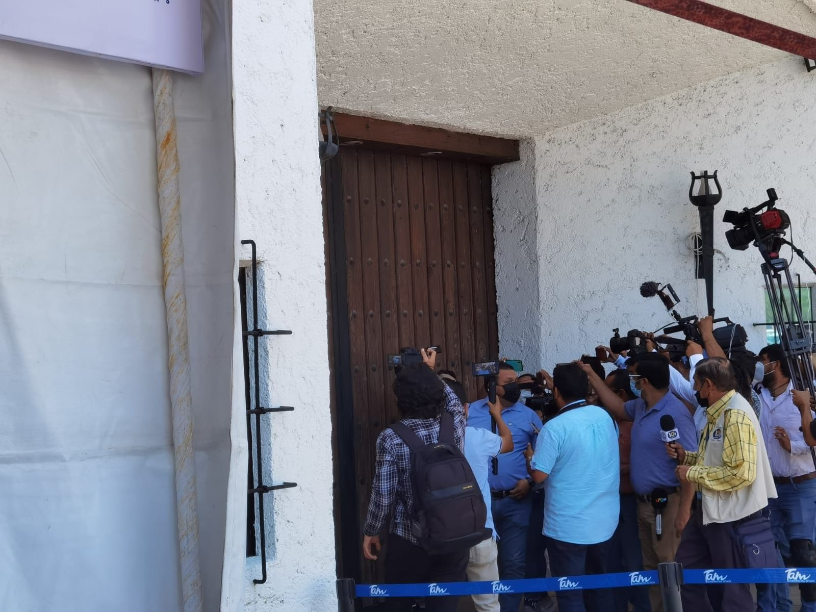 Sostiene gobernador reunión de gabinete en CasaTam