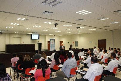 Capacitan a elementos de la MP sobre "litigación oral"