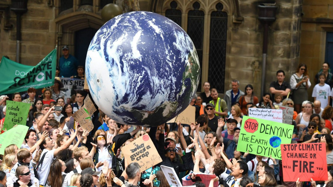 Protestan miles de estudiantes alrededor del mundo en contra del cambio climático