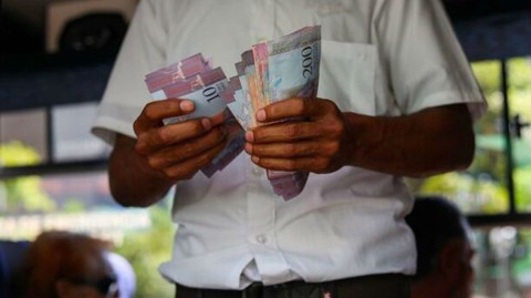 Llegan tres billetes nuevos a Venezuela