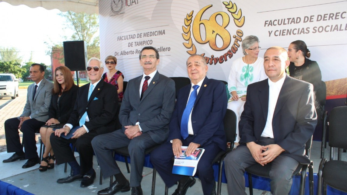 La UAT se actualiza día a día: Rector