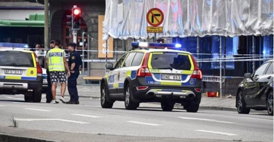 Mueren dos personas en ataque a tiros contra cibercafé en Suecia