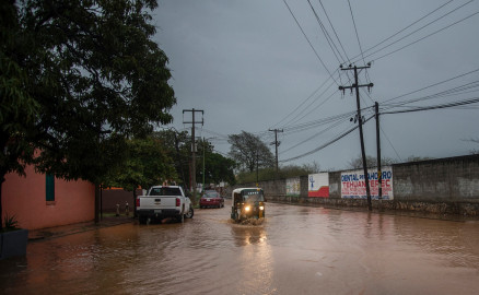 Remanentes de Agatha podrían convertirse en la primera tormenta tropical de la temporada 