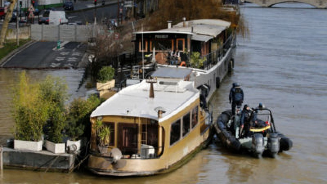 Inundaciones alertan a París por crecida del Sena