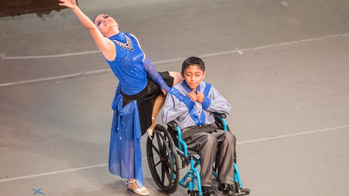 Con la participación de personas con discapacidad se realiza “Talento DIF” 