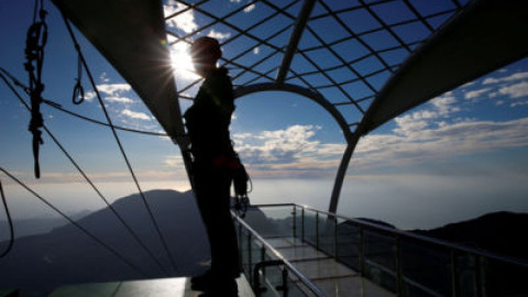 Tirolesa más larga del mundo es inaugurada