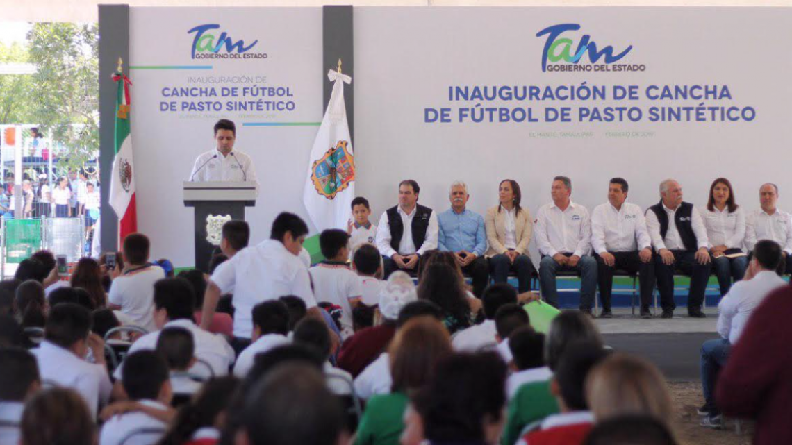 Inaugura Gobernador Cancha de pasto sintético en Ciudad Mante