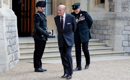 Hospitalizan al Príncipe Felipe, esposo de la reina Isabel II 'por precaución' 