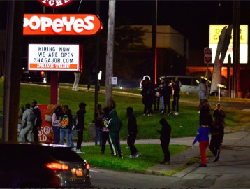 Se busca hombre que disparó contra 3 personas en parque Kennywood 