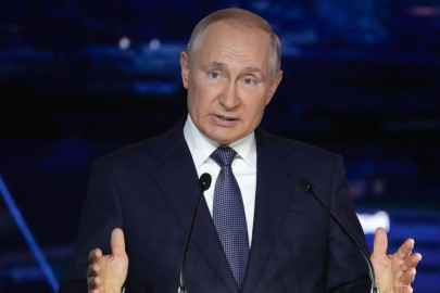 Vladimir Putin se aísla por casos de COVID-19 en su círculo