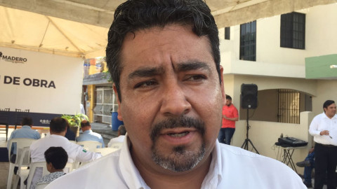 Obras no se paralizan por vacaciones: Gustavo Stringel