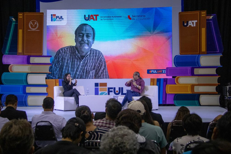 El escritor Fritz Glockner dicta conferencia en la FUL UAT