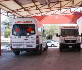 Falta de cultura al ceder el paso a ambulancias en Reynosa