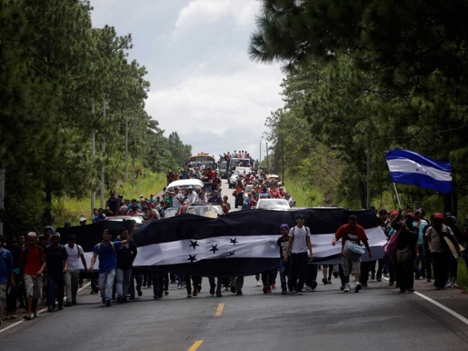 Trump amenaza a Honduras por nueva caravana de migrantes