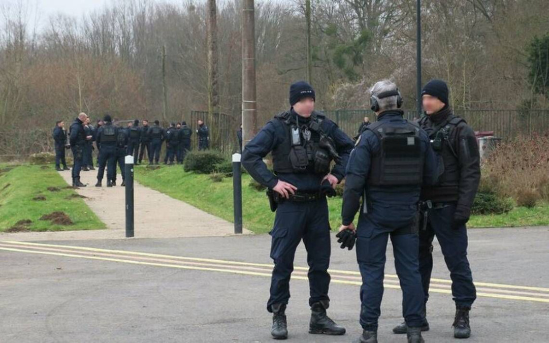 Encuentran a niño muerto dentro de una maleta en Francia