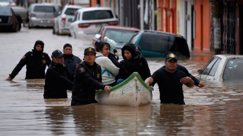 Se eleva a 25 el número de muertos en México tras el paso de “Eta”