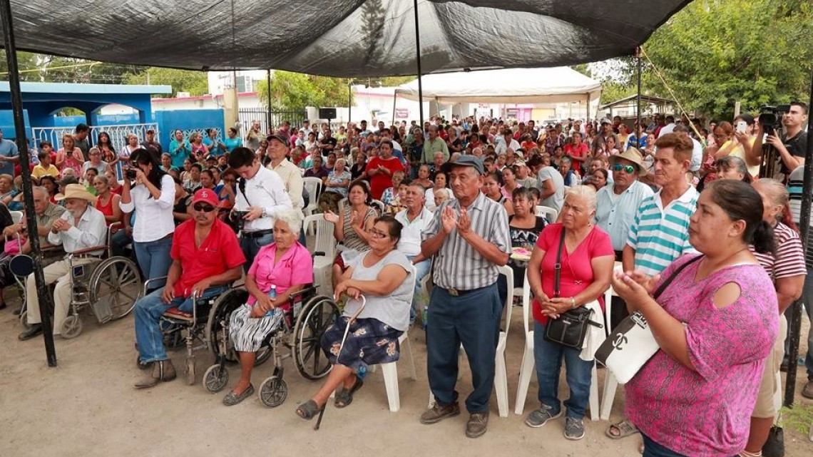 Beneficia DIF a unos 320 ciudadanos en Audiencia Pública