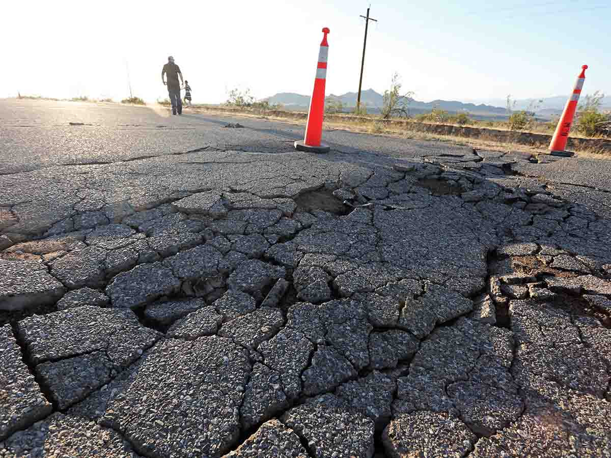 Hasta 150 réplicas tras sismo de 6.4 en California