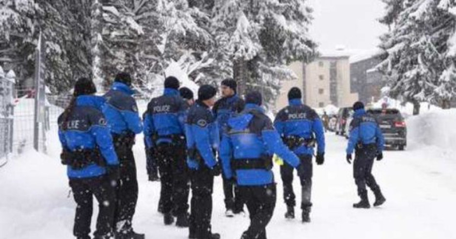 Suiza moviliza cinco mil soldados para seguridad de Foro de Davos 