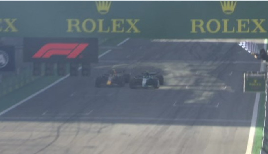 Checo Pérez pierde el podio y queda 4° en el GP de Brasil