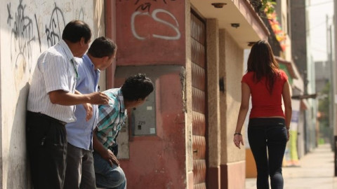  Gobierno presenta plan integral para tipificar el acoso como delito penal en todo el país