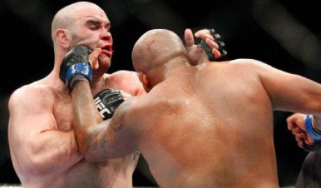 Fallece Tim Hague tras ser noqueado en un combate de boxeo