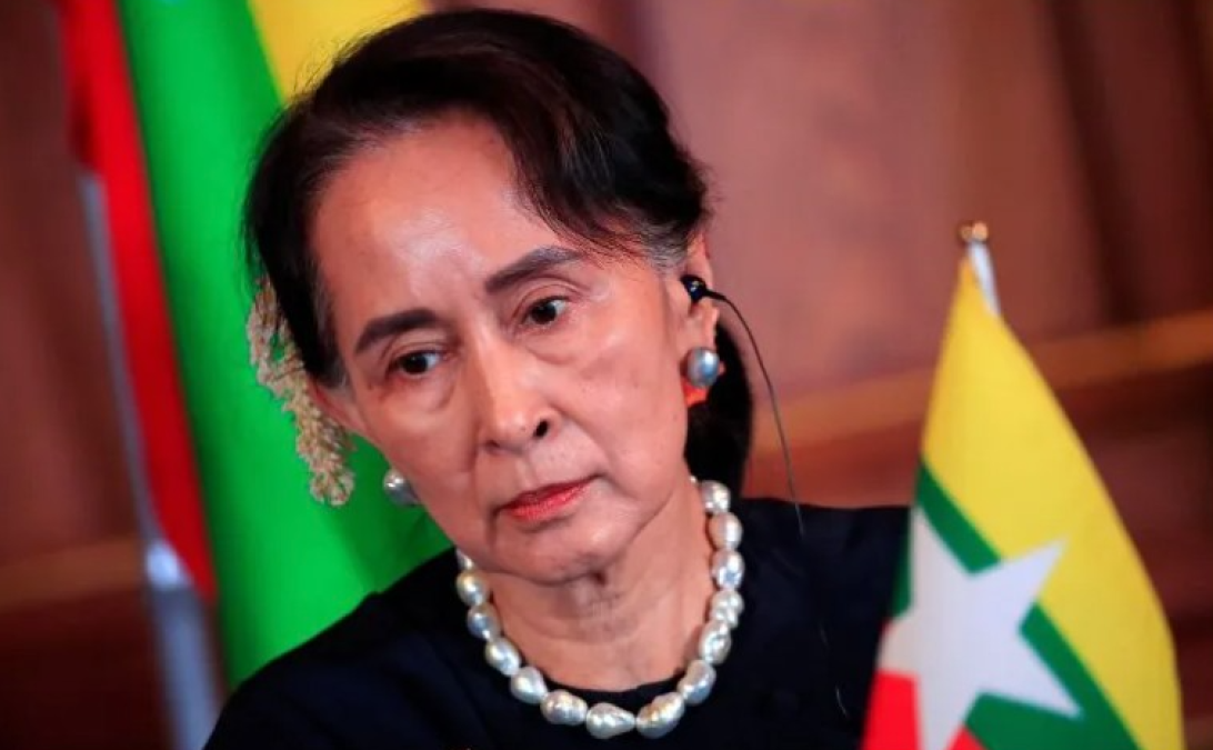 Condenan a 4 años de prisión  a Suu Kyi, ganadora del premio nobel de la paz 
